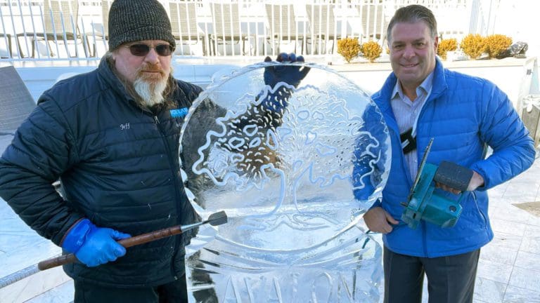 Ice Sculptor Jeff Kaiser | In The Spotlight